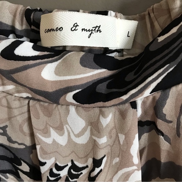 Maxi lined skirt. Cameo & Myth. Large. - Picture 3 of 7